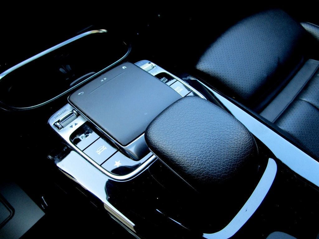 2019 Mercedes-Benz A-Class A 220 4MATIC Sedan - 23028071 - 23