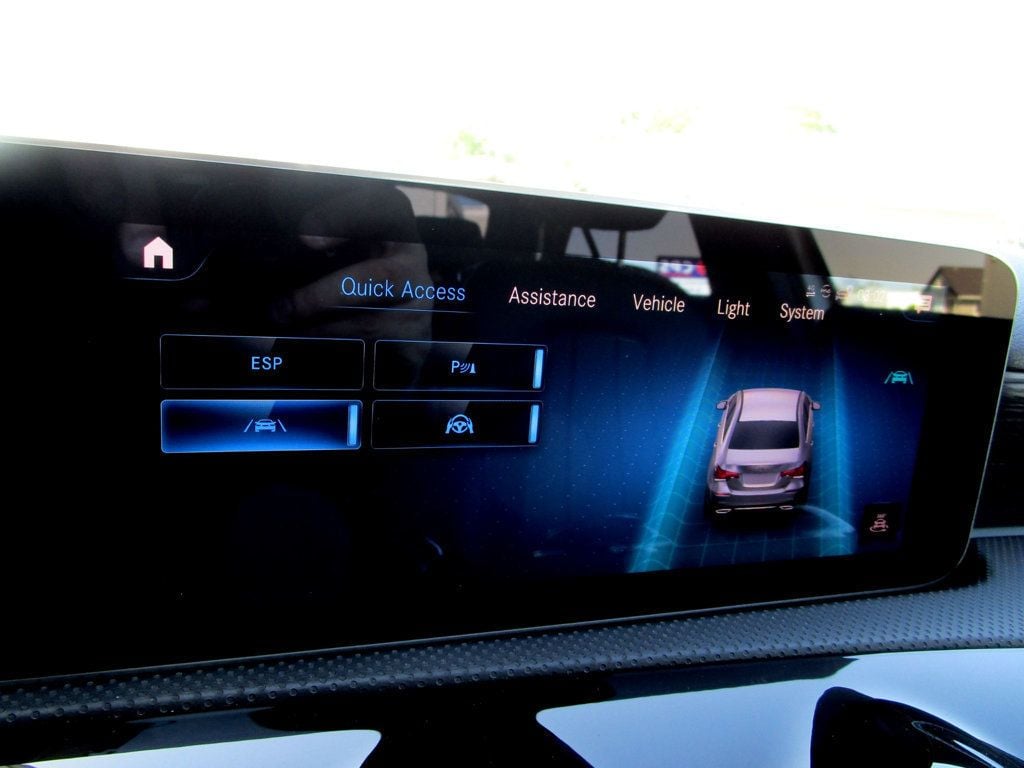 2019 Mercedes-Benz A-Class A 220 4MATIC Sedan - 23028071 - 24
