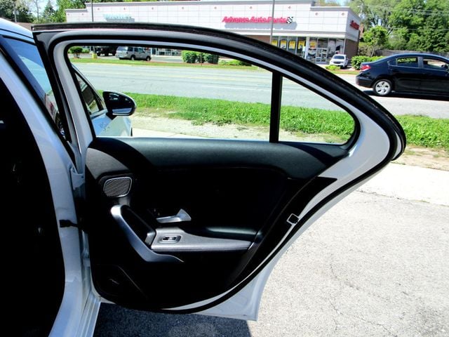 2019 Mercedes-Benz A-Class A 220 4MATIC Sedan - 23028071 - 30