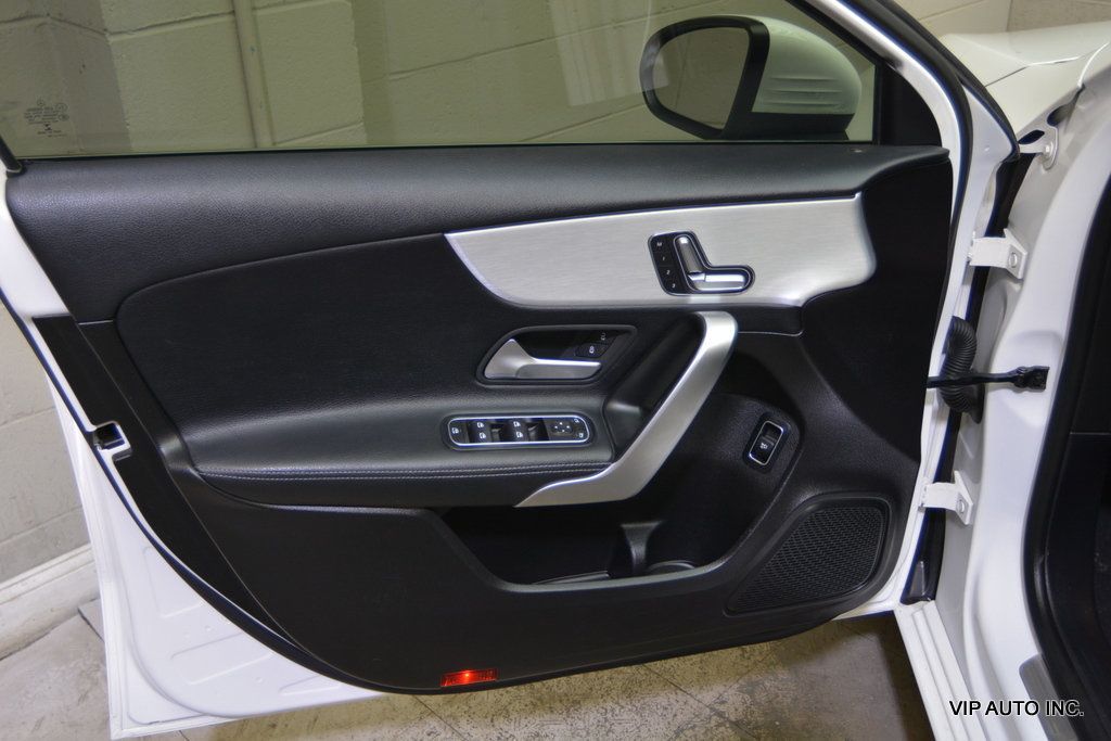 2019 Mercedes-Benz A-Class A 220 4MATIC Sedan - 23075570 - 14
