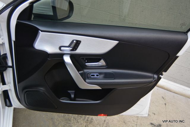 2019 Mercedes-Benz A-Class A 220 4MATIC Sedan - 23075570 - 15