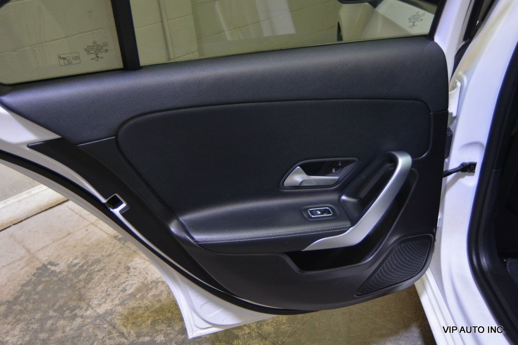2019 Mercedes-Benz A-Class A 220 4MATIC Sedan - 23075570 - 16