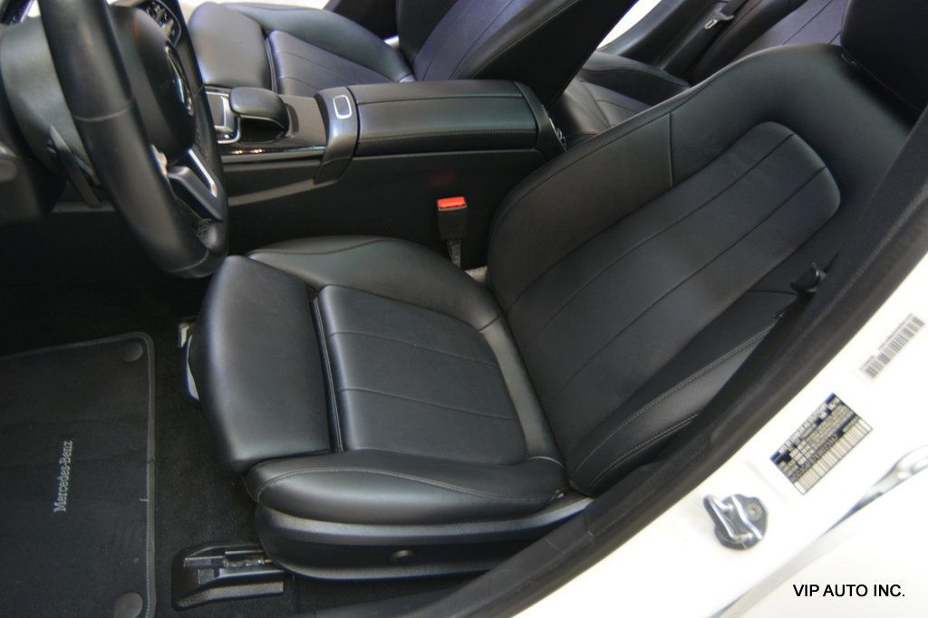 2019 Mercedes-Benz A-Class A 220 4MATIC Sedan - 23075570 - 24