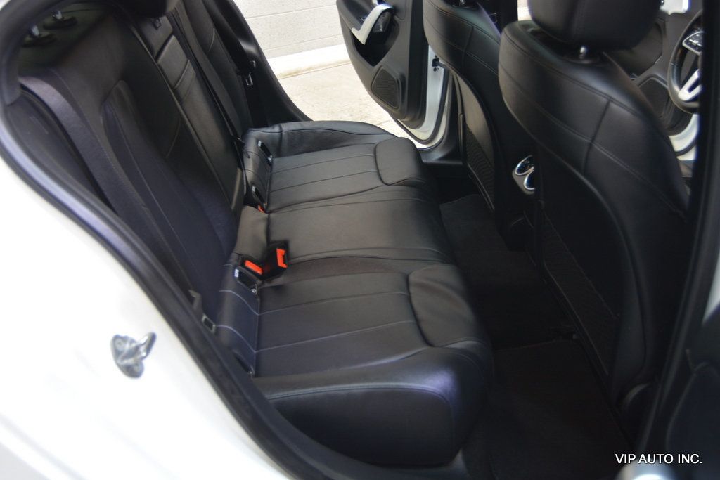 2019 Mercedes-Benz A-Class A 220 4MATIC Sedan - 23075570 - 33