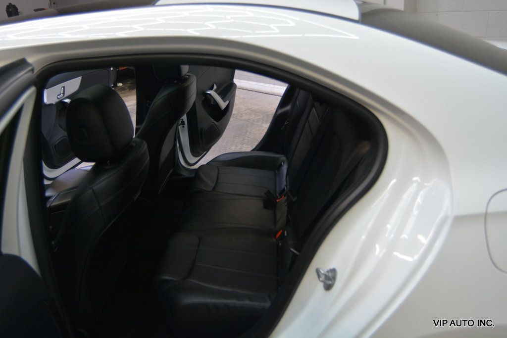 2019 Mercedes-Benz A-Class A 220 4MATIC Sedan - 23075570 - 35