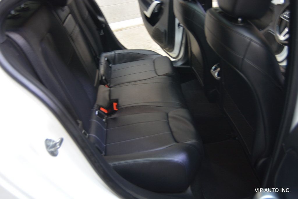 2019 Mercedes-Benz A-Class A 220 4MATIC Sedan - 23075570 - 36