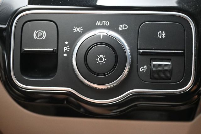 2019 Mercedes-Benz A-Class A 220 Sedan - 23023301 - 23