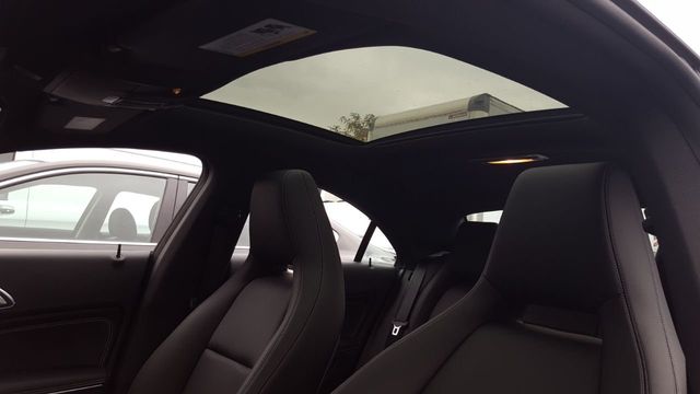 2019 Mercedes-Benz CLA 250 4MATIC w/Panomeric Roof - 18164244 - 16