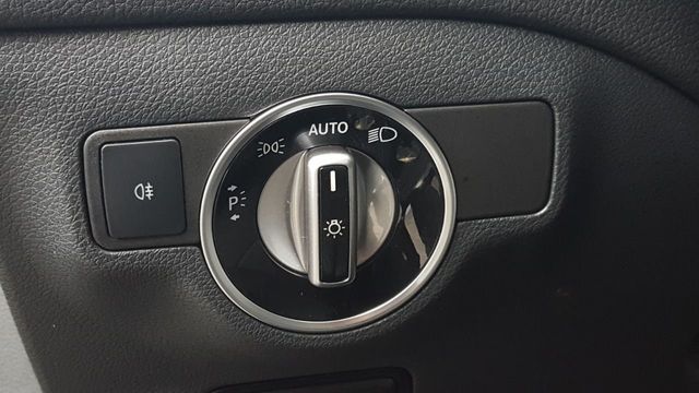 2019 Mercedes-Benz CLA 250 4MATIC w/Panomeric Roof - 18164244 - 19