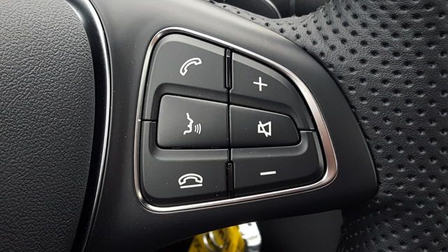 2019 Mercedes-Benz CLA 250 4MATIC w/Panomeric Roof - 18164244 - 21