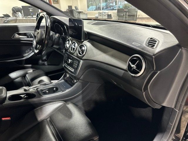 2019 Mercedes-Benz CLA CLA 250 4MATIC Coupe - 22246104 - 33