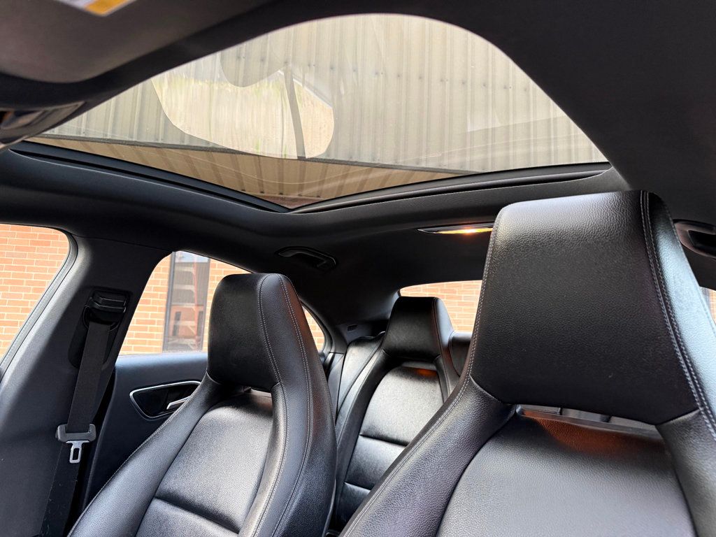 2019 Mercedes-Benz CLA CLA 250 4MATIC Coupe - 22854601 - 37