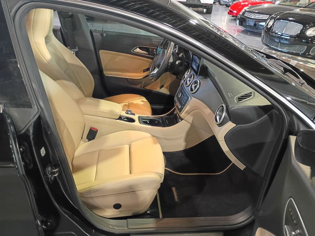 2019 Mercedes-Benz CLA CLA 250 Coupe Clean Title Florida Car - 23094476 - 34