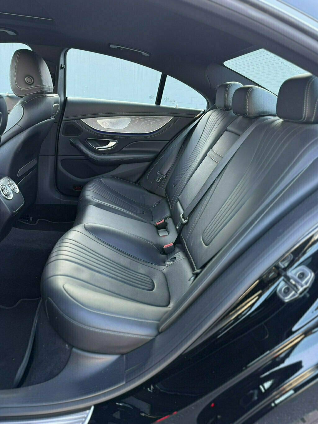 Mercedes-Benz CLS photo 8