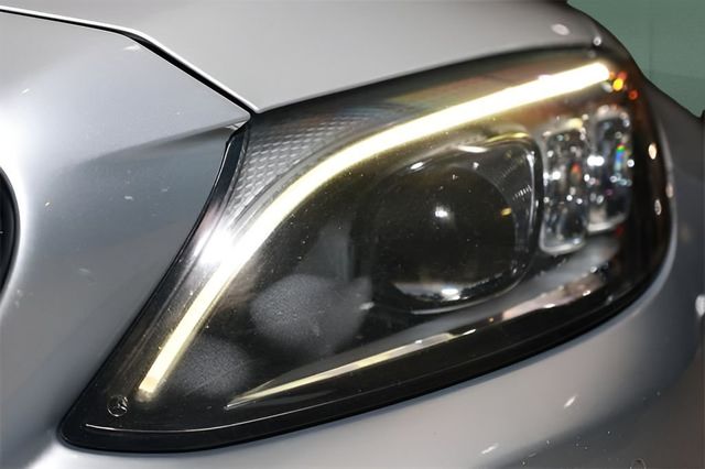 2019 Mercedes-Benz C-Class AMG C 63 S Cabriolet - 22980304 - 39