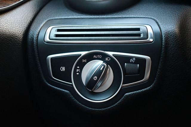 2019 Mercedes-Benz C-Class C 300 4MATIC Sedan - 23020910 - 16