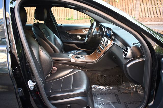 2019 Mercedes-Benz C-Class C 300 4MATIC Sedan - 23020910 - 24