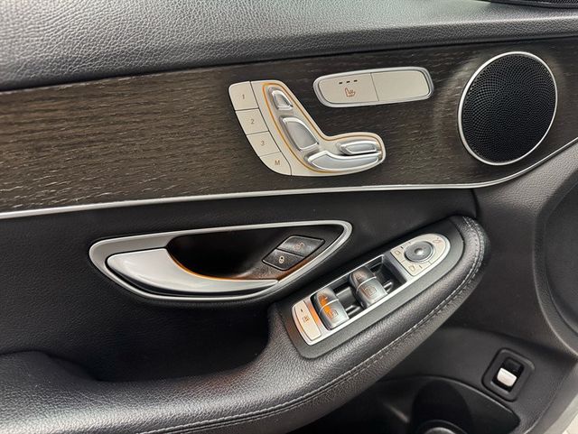 2019 Mercedes-Benz C-Class C 300 4MATIC Sedan - 22959019 - 11