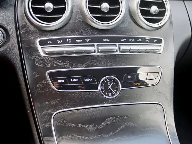 2019 Mercedes-Benz C-Class C 300 4MATIC Sedan - 23037456 - 18