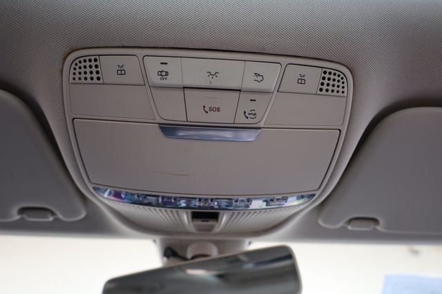 2019 Mercedes-Benz C-Class C 300 4MATIC Sedan - 22969261 - 32