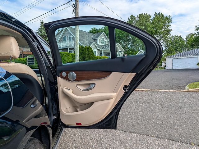 2019 Mercedes-Benz C-Class C 300 4MATIC Sedan - 23033076 - 11