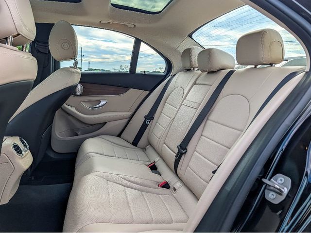 2019 Mercedes-Benz C-Class C 300 4MATIC Sedan - 23033076 - 13