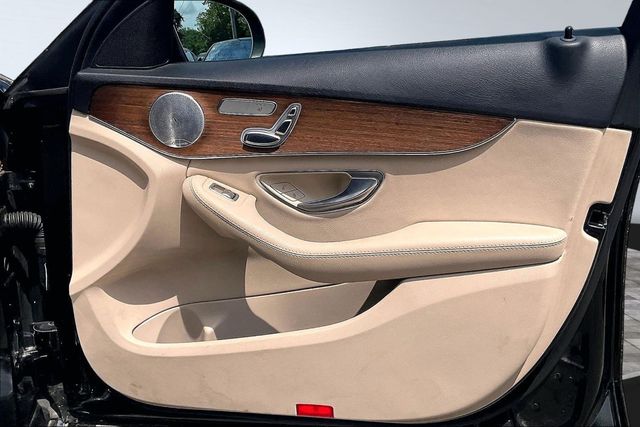 2019 Mercedes-Benz C-Class C 300 4MATIC Sedan - 23068551 - 15