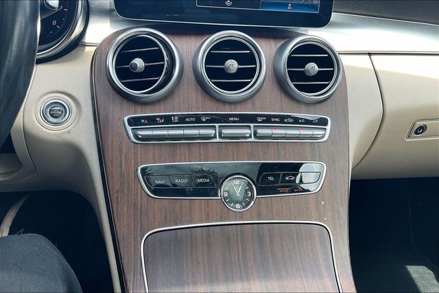 2019 Mercedes-Benz C-Class C 300 4MATIC Sedan - 23068551 - 24