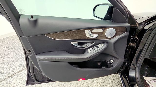 2019 Mercedes-Benz C-Class C 300 4MATIC Sedan - 23014176 - 10