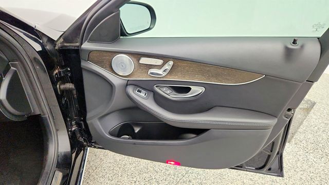 2019 Mercedes-Benz C-Class C 300 4MATIC Sedan - 23014176 - 24