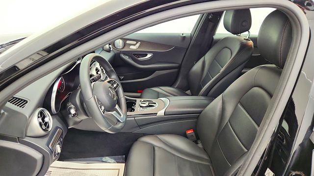 2019 Mercedes-Benz C-Class C 300 4MATIC Sedan w/ Premium Package & Panorama Sunroof - 23014176 - 18