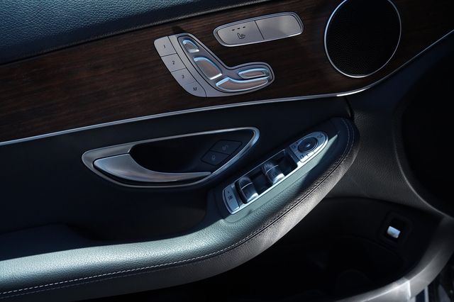 2019 Mercedes-Benz C-Class C 300 Sedan - 23035659 - 38