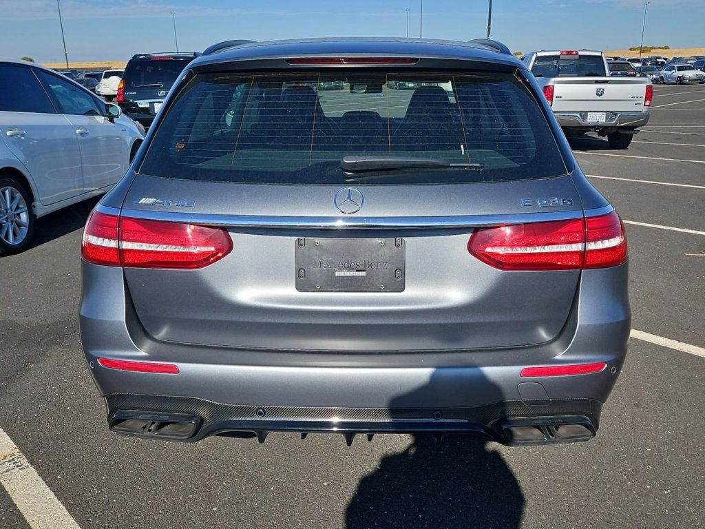 2019 Mercedes Benz E AMG 63 S photo 2