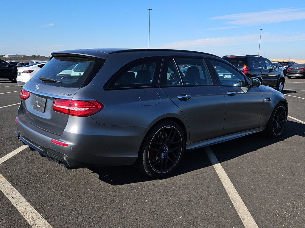 2019 Mercedes Benz E AMG 63 S photo 3