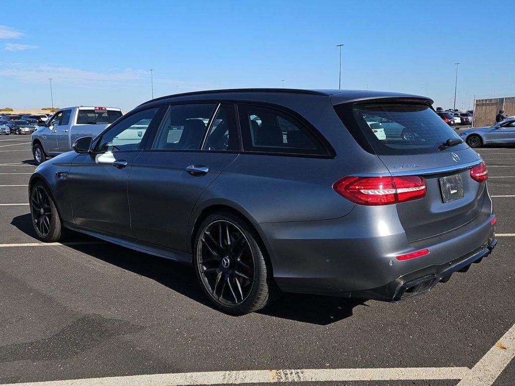 2019 Mercedes Benz E AMG 63 S photo 4