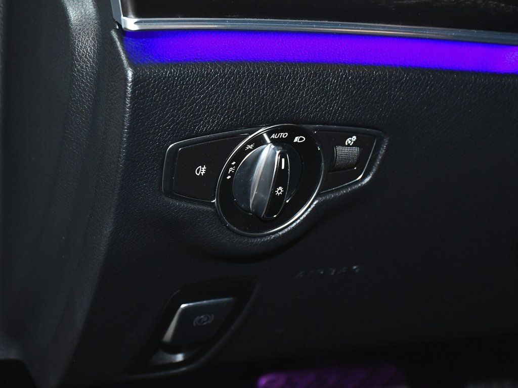 2019 Mercedes Benz E 300 Sedan photo 20