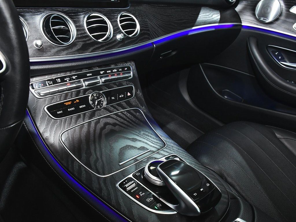 2019 Mercedes Benz E 300 Sedan photo 44