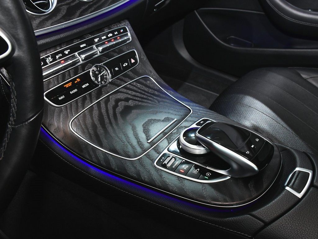 2019 Mercedes Benz E 300 Sedan photo 45