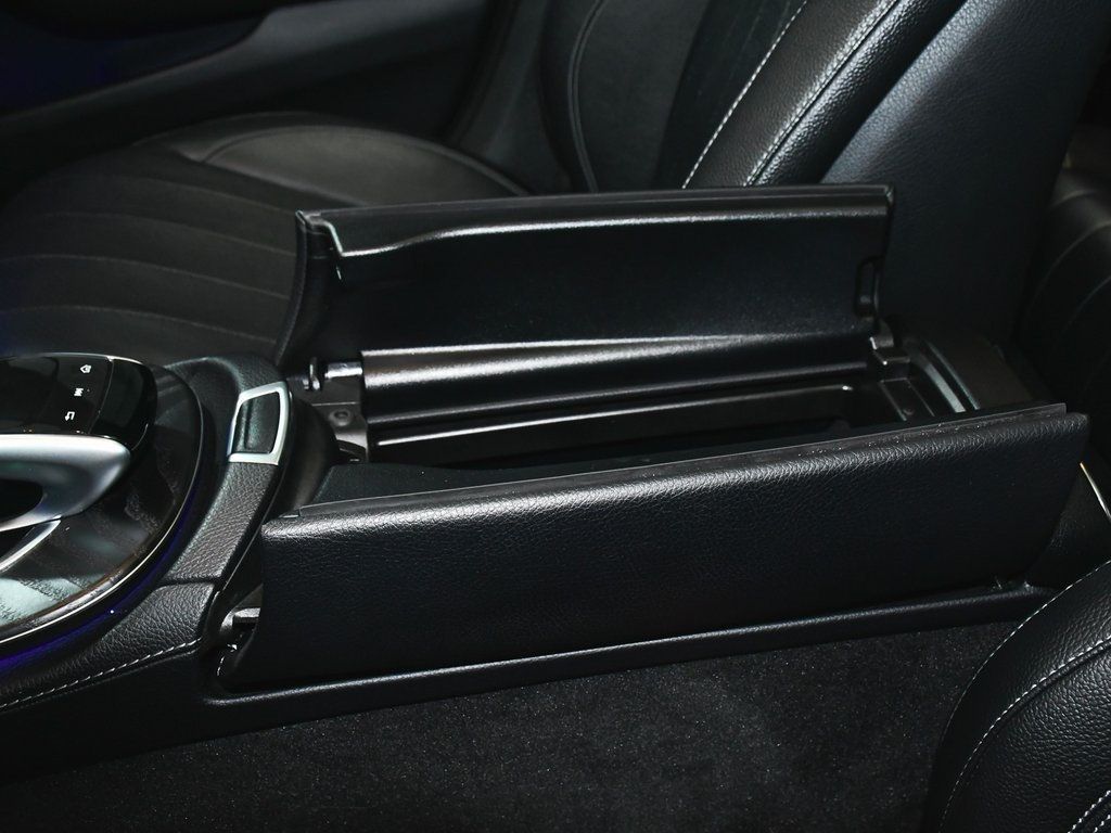 2019 Mercedes Benz E 300 Sedan photo 48
