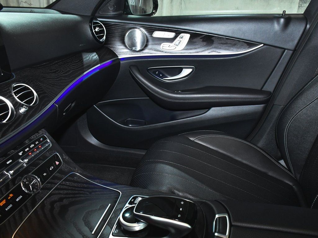 2019 Mercedes Benz E 300 Sedan photo 49