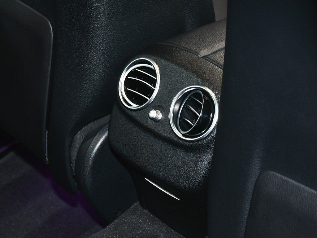 2019 Mercedes Benz E 300 Sedan photo 53