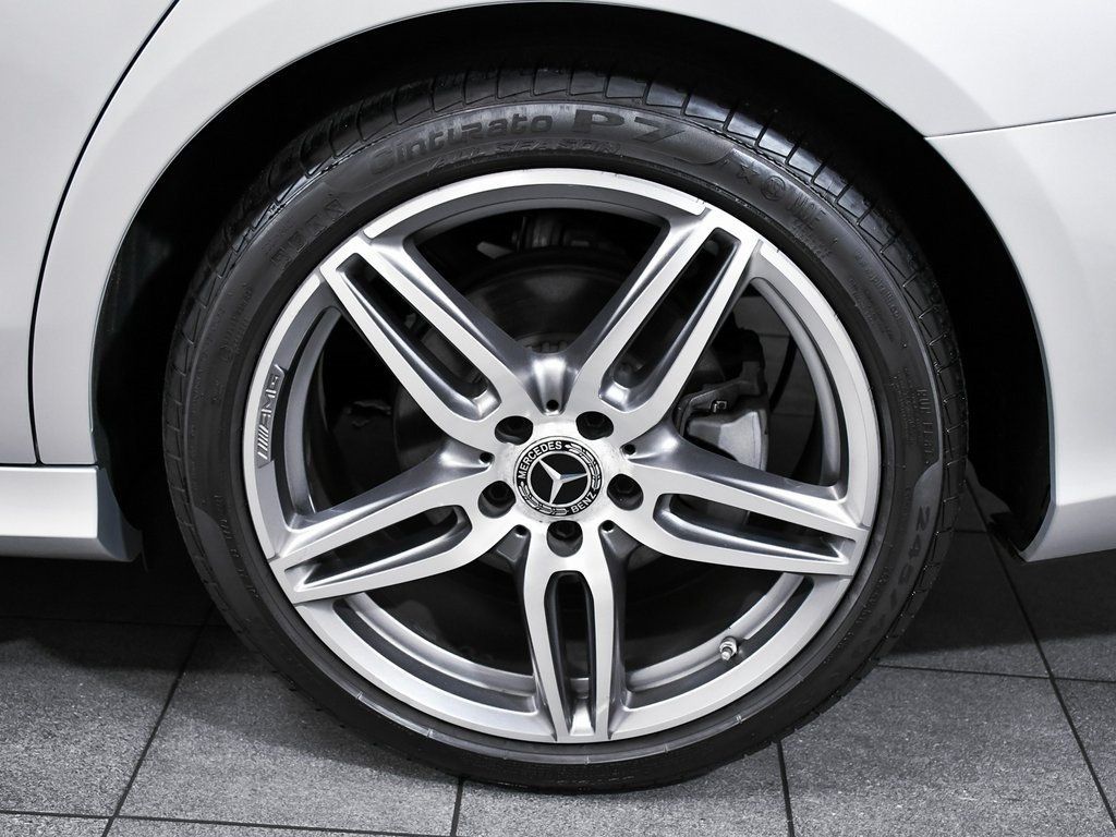 2019 Mercedes Benz E 300 Sedan photo 8