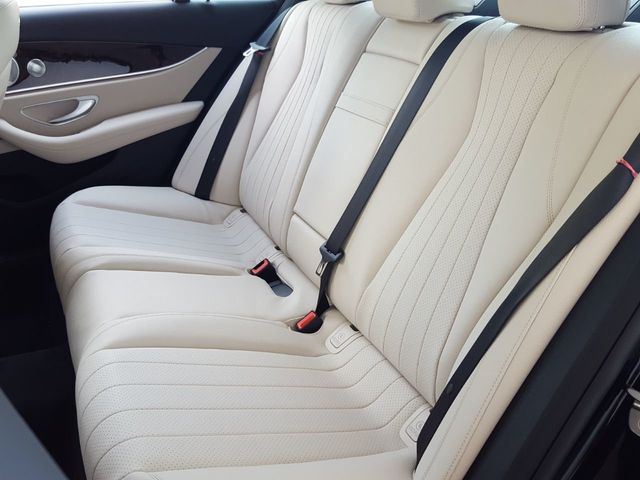 2019 Mercedes-Benz E-Class E 300 4MATIC AMG Line - 18169626 - 10