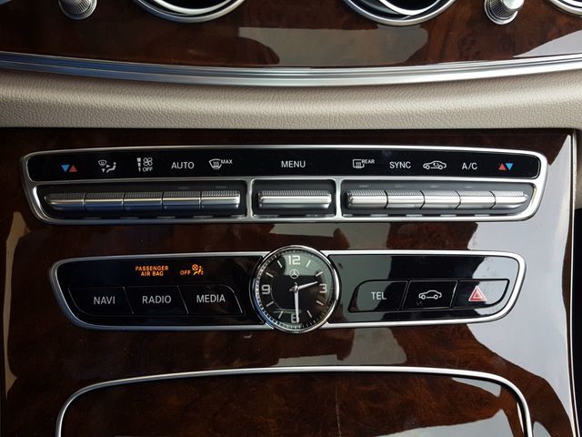 2019 Mercedes-Benz E-Class E 300 4MATIC AMG Line - 18169626 - 21