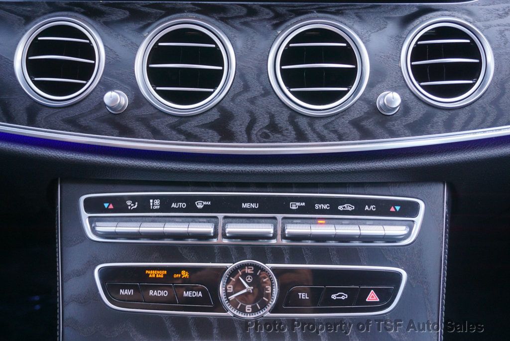 2019 Mercedes-Benz E-Class E 300 4MATIC Sedan AMG LINE PANO ROOF CARPLAY NAVI 360 CAMERAS  - 23008737 - 36