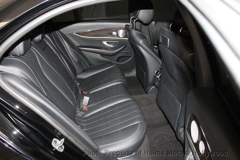 2019 Mercedes Benz E 300 photo 14