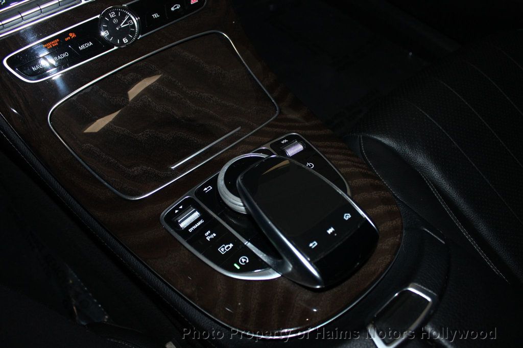 2019 Mercedes Benz E 300 photo 20