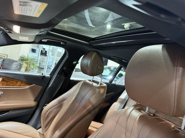 2019 Mercedes-Benz E-Class E 300 RWD Sedan - 22944012 - 18