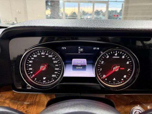 2019 Mercedes-Benz E-Class E 300 RWD Sedan - 22944012 - 19