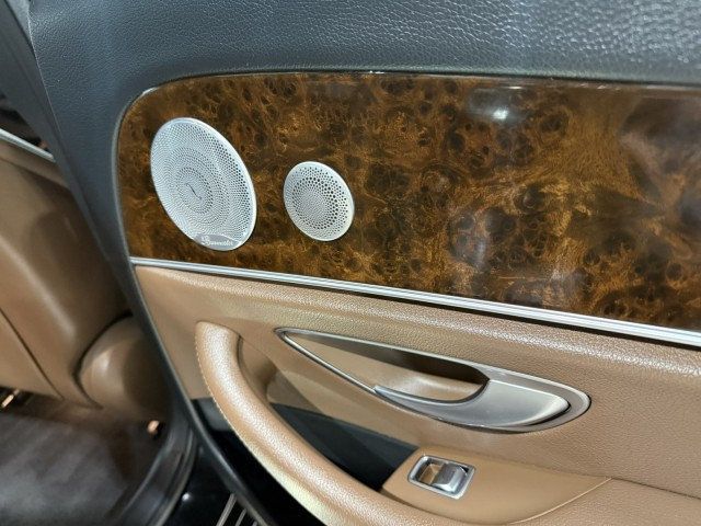 2019 Mercedes-Benz E-Class E 300 RWD Sedan - 22944012 - 31